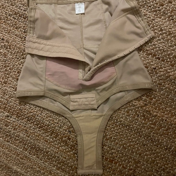 Bellefit postpartum girdle size Small - Picture 3 of 5